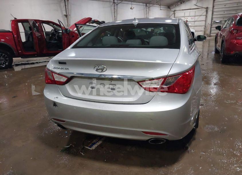Photo 16 of 2011 Hyundai Sonata SE (VIN 5NPEC4AC1BH111966)