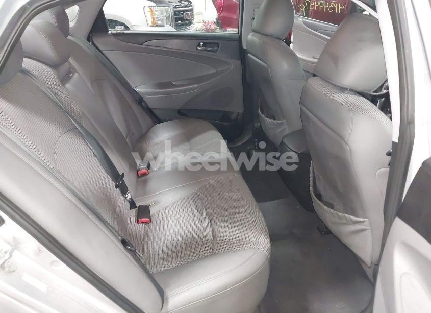 Photo 8 of 2011 Hyundai Sonata SE (VIN 5NPEC4AC1BH111966)