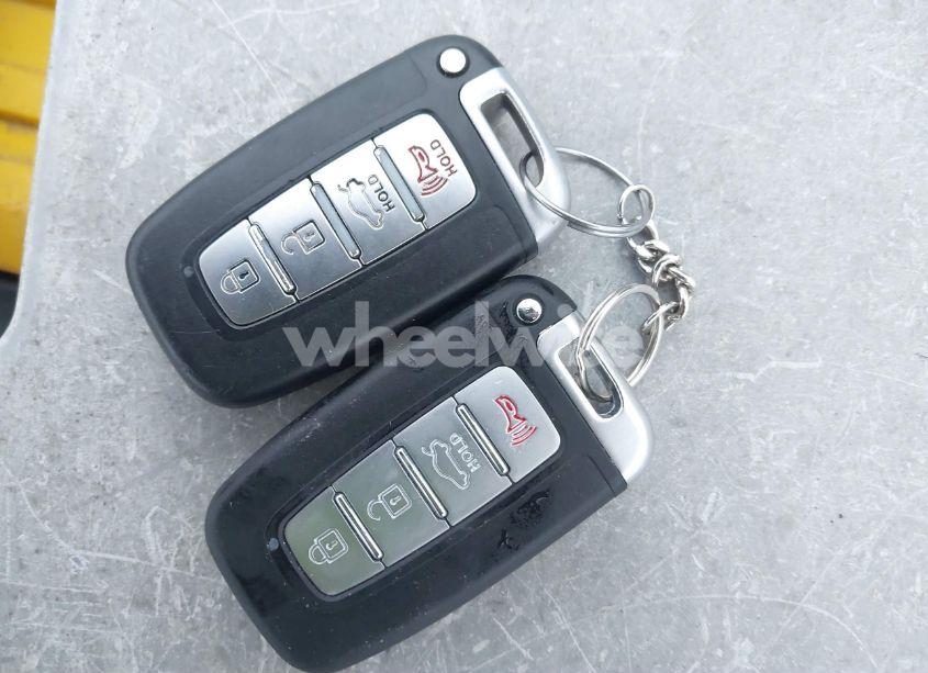 Photo 11 of 2011 Hyundai Sonata LIMITED (VIN 5NPEC4AC1BH131117)