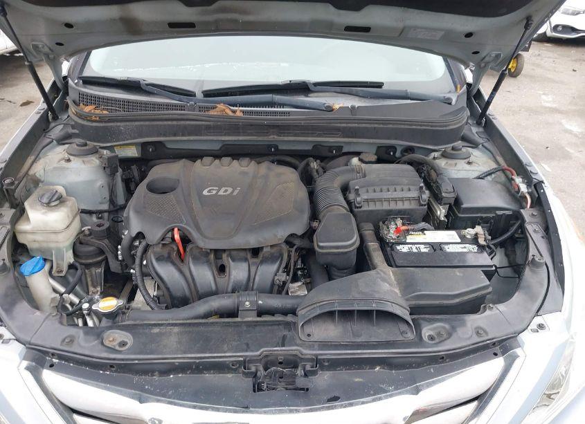 Photo 10 of 2011 Hyundai Sonata SE (VIN 5NPEC4AC1BH131831)
