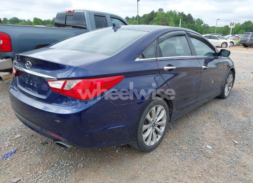 Photo 4 of 2011 Hyundai Sonata SE (VIN 5NPEC4AC1BH150007)