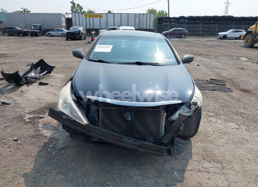 Photo 6 of 2011 Hyundai Sonata SE (VIN 5NPEC4AC1BH154803)