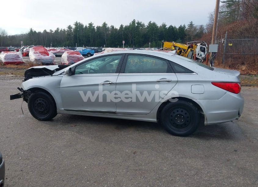 Photo 13 of 2011 Hyundai Sonata SE (VIN 5NPEC4AC1BH157507)