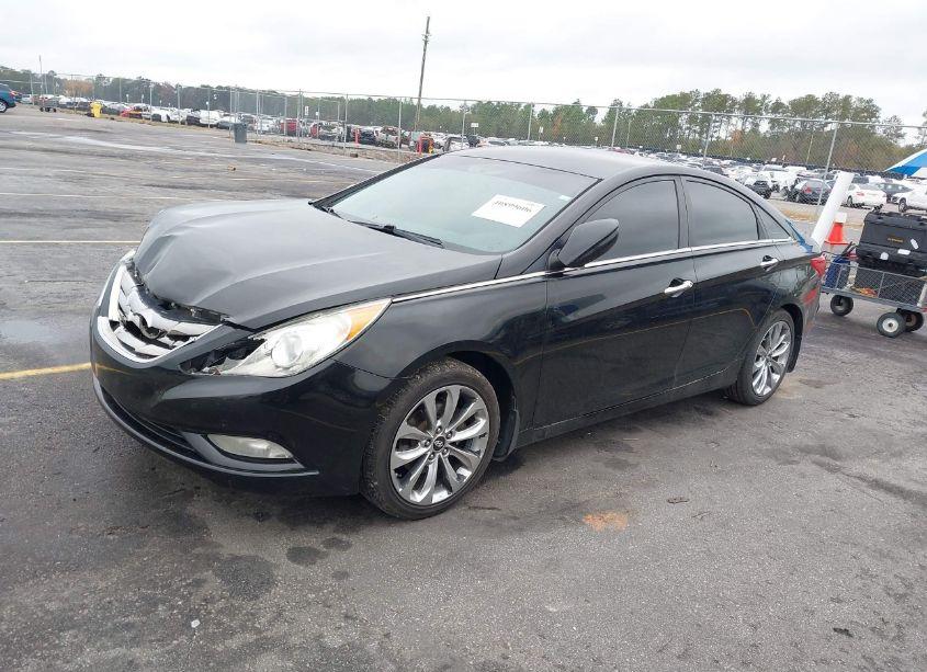 Photo 2 of 2011 Hyundai Sonata SE (VIN 5NPEC4AC1BH163419)