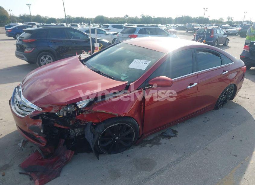 Photo 2 of 2011 Hyundai Sonata SE (VIN 5NPEC4AC1BH185372)