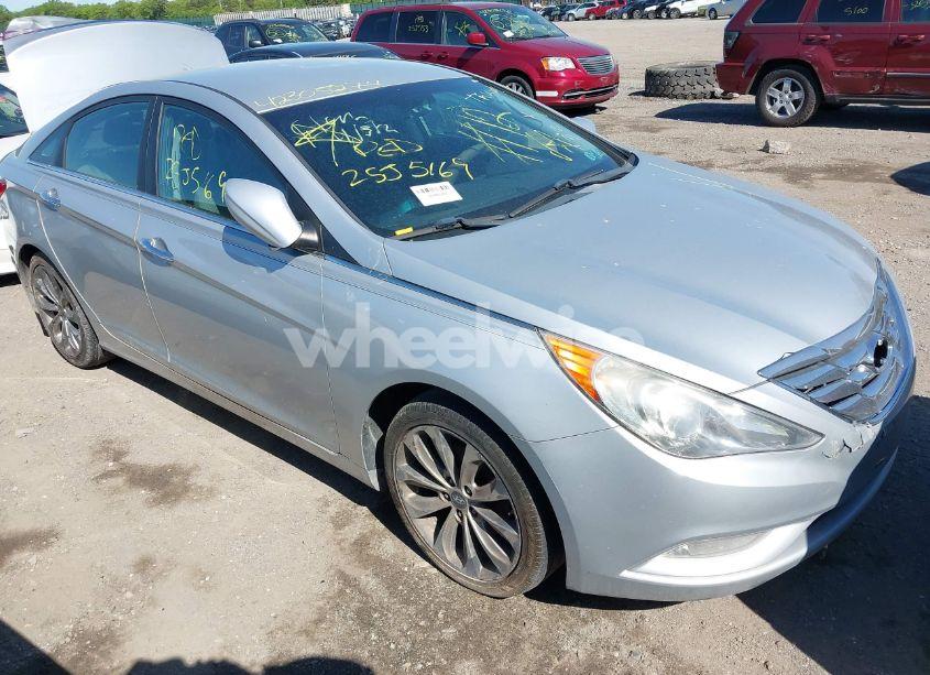 2011 Hyundai Sonata SE (VIN 5NPEC4AC1BH290767) main photo