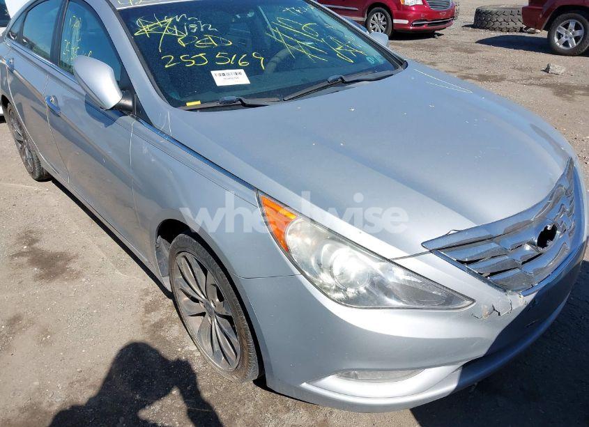 Photo 6 of 2011 Hyundai Sonata SE (VIN 5NPEC4AC1BH290767)