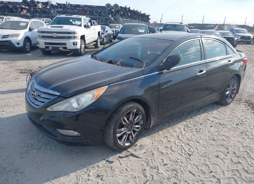 Photo 2 of 2012 Hyundai Sonata SE (VIN 5NPEC4AC1CH359653)