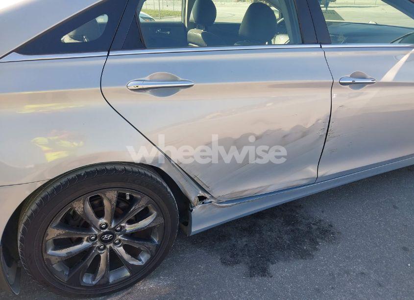 Photo 6 of 2012 Hyundai Sonata SE (VIN 5NPEC4AC1CH369731)