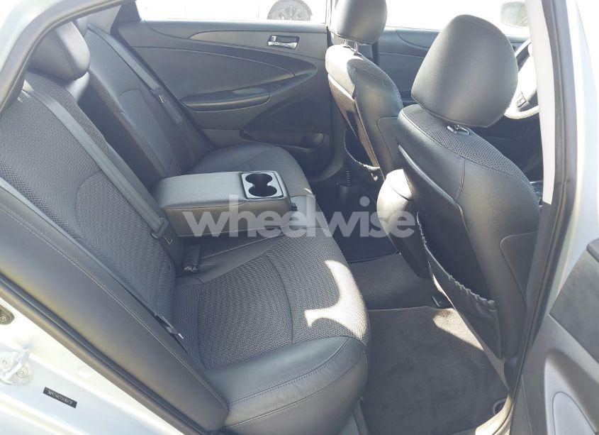 Photo 8 of 2012 Hyundai Sonata SE (VIN 5NPEC4AC1CH369731)