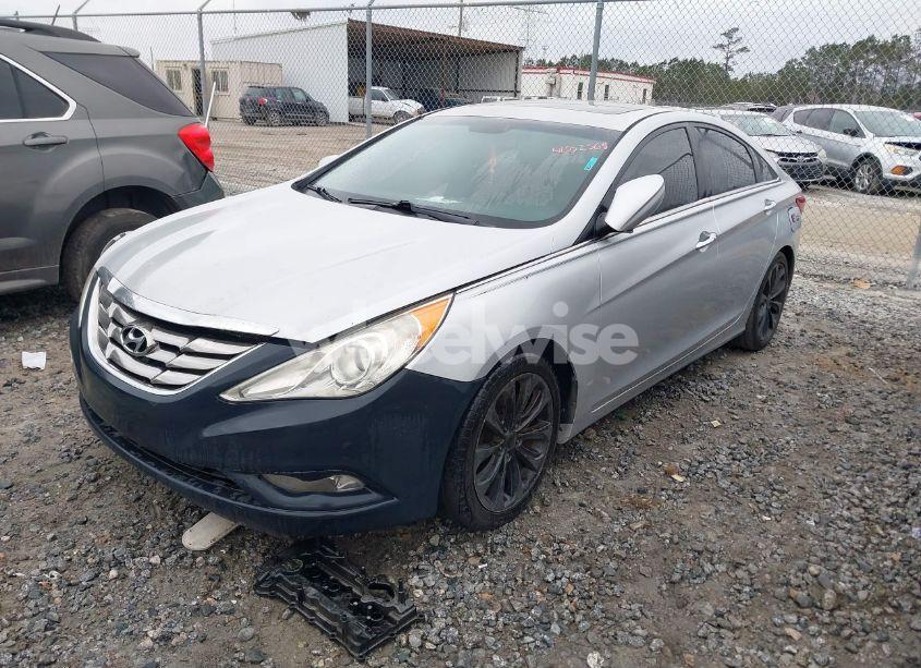 Photo 2 of 2012 Hyundai Sonata SE (VIN 5NPEC4AC1CH376131)