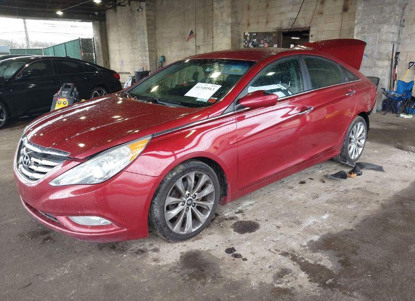 Photo 2 of 2012 Hyundai Sonata SE (VIN 5NPEC4AC1CH391437)