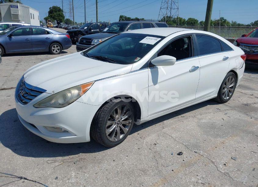 Photo 2 of 2012 Hyundai Sonata SE (VIN 5NPEC4AC1CH454441)