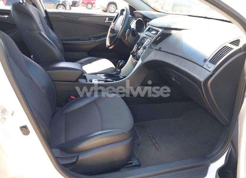 Photo 5 of 2012 Hyundai Sonata SE (VIN 5NPEC4AC1CH454441)