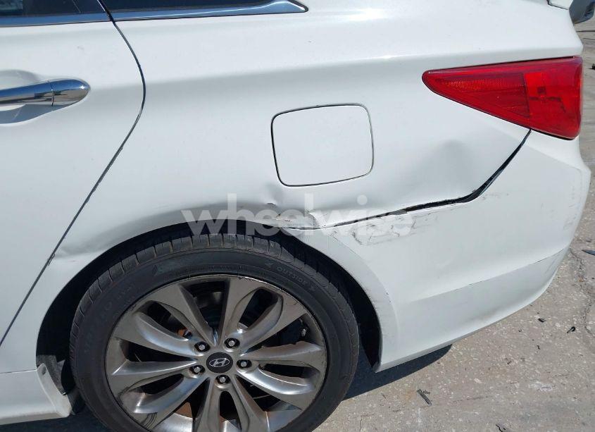 Photo 6 of 2012 Hyundai Sonata SE (VIN 5NPEC4AC1CH454441)