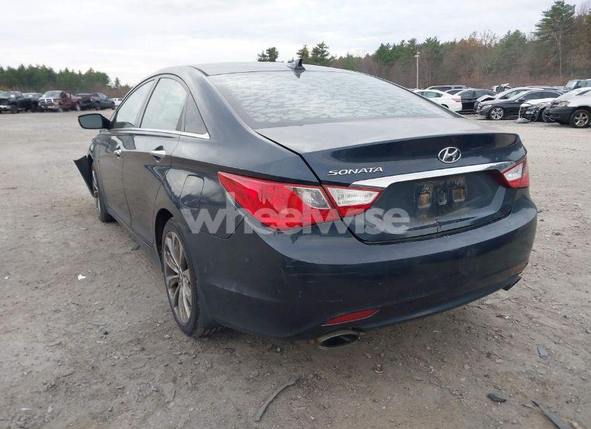 Photo 3 of 2012 Hyundai Sonata SE (VIN 5NPEC4AC1CH482465)