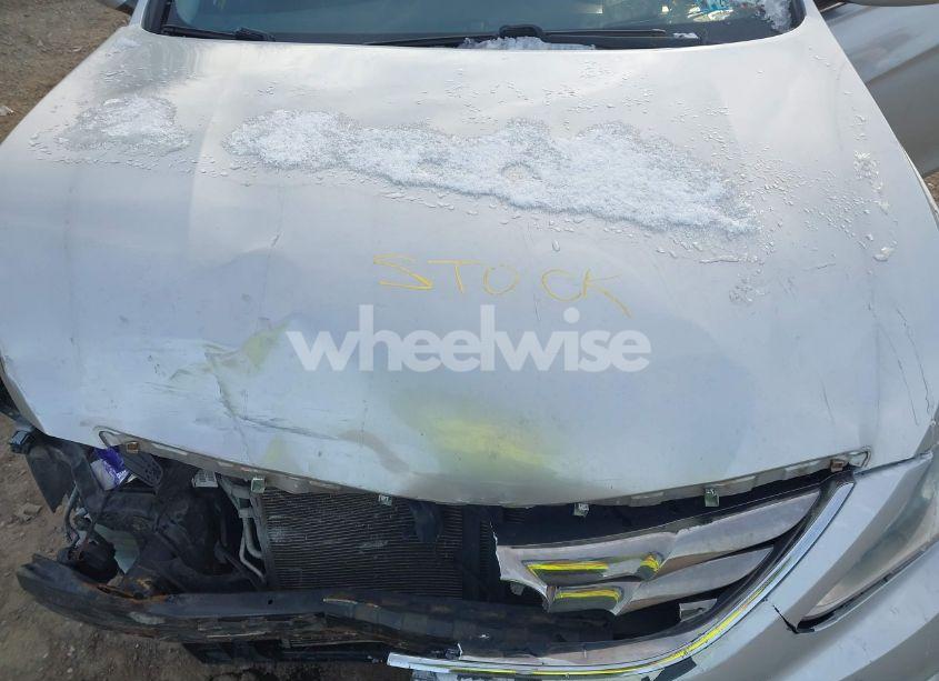 Photo 10 of 2013 Hyundai Sonata SE (VIN 5NPEC4AC1DH546439)