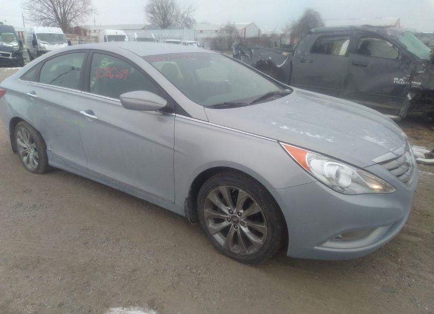 2013 Hyundai Sonata SE (VIN 5NPEC4AC1DH601973) main photo