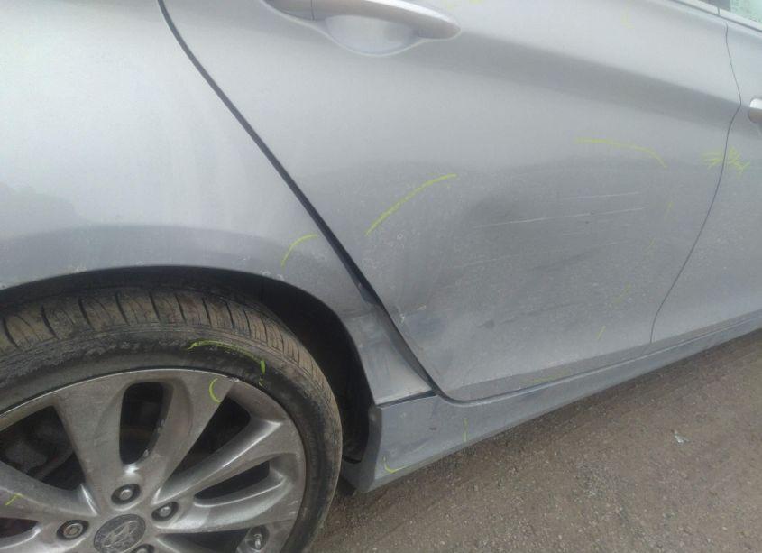 Photo 13 of 2013 Hyundai Sonata SE (VIN 5NPEC4AC1DH601973)