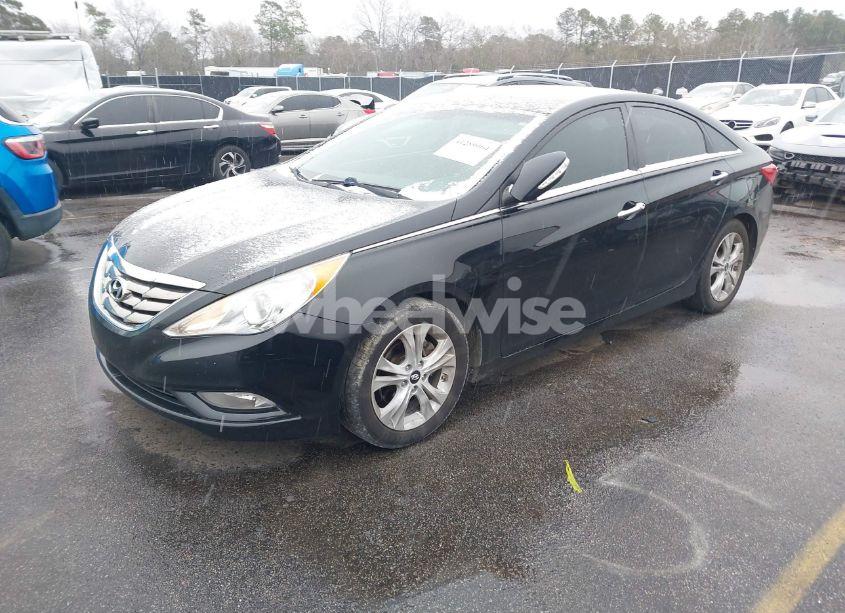 Photo 2 of 2013 Hyundai Sonata LIMITED (VIN 5NPEC4AC1DH610141)