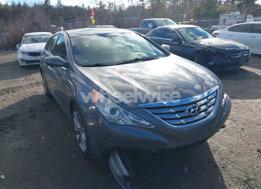 2013 Hyundai Sonata SE (VIN 5NPEC4AC1DH621463) main photo
