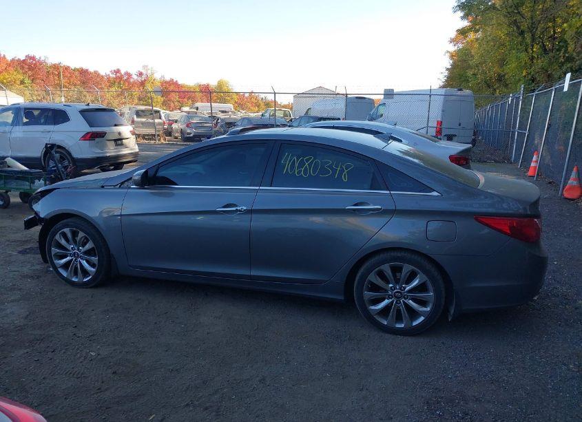 Photo 14 of 2013 Hyundai Sonata SE (VIN 5NPEC4AC1DH624461)
