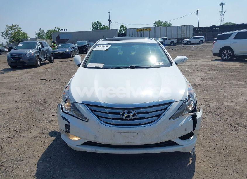 Photo 13 of 2013 Hyundai Sonata LIMITED (VIN 5NPEC4AC1DH631295)