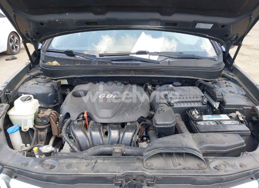 Photo 10 of 2013 Hyundai Sonata SE (VIN 5NPEC4AC1DH643771)