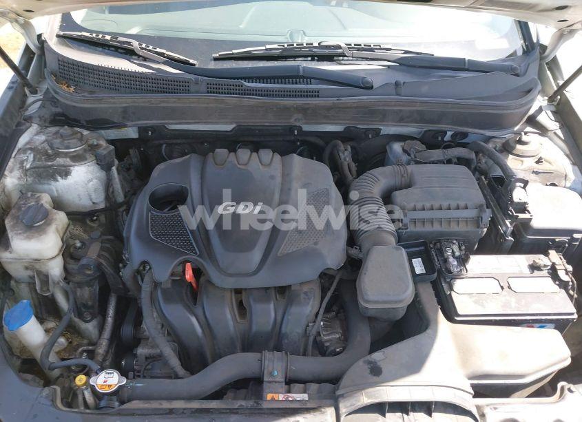 Photo 10 of 2013 Hyundai Sonata SE (VIN 5NPEC4AC1DH682747)