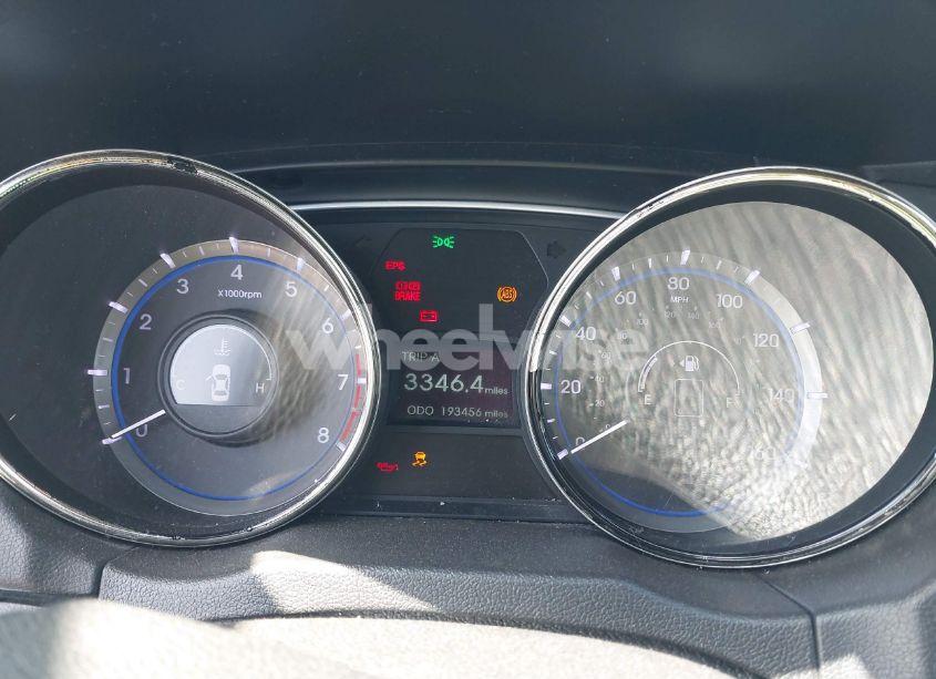 Photo 7 of 2013 Hyundai Sonata SE (VIN 5NPEC4AC1DH682747)