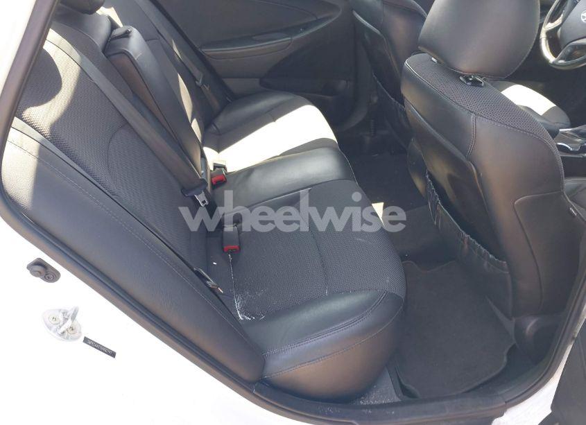 Photo 8 of 2013 Hyundai Sonata SE (VIN 5NPEC4AC1DH682747)