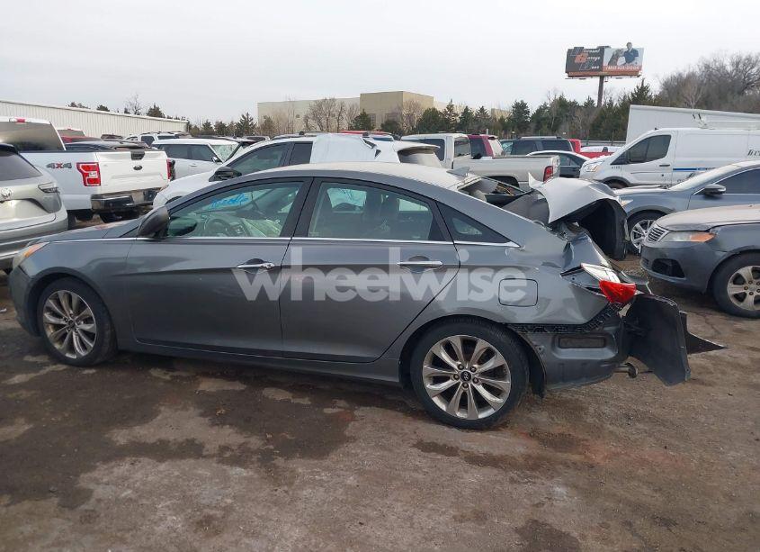 Photo 14 of 2013 Hyundai Sonata (VIN 5NPEC4AC1DH695885)