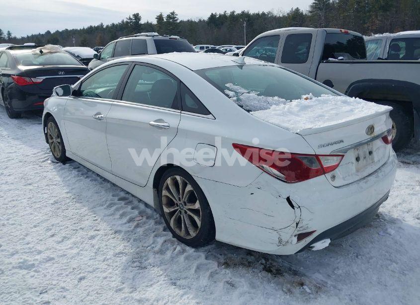 Photo 3 of 2014 Hyundai Sonata SE (VIN 5NPEC4AC1EH905709)