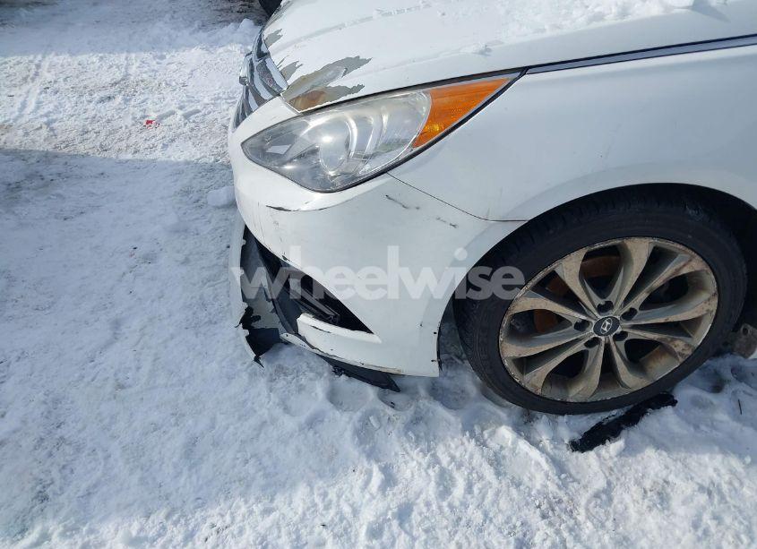 Photo 6 of 2014 Hyundai Sonata SE (VIN 5NPEC4AC1EH905709)