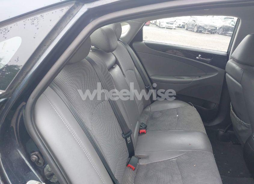 Photo 8 of 2014 Hyundai Sonata SE (VIN 5NPEC4AC1EH906259)