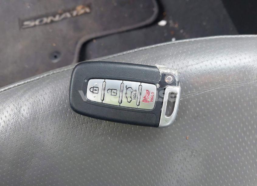 Photo 11 of 2011 Hyundai Sonata LIMITED (VIN 5NPEC4AC2BH021676)