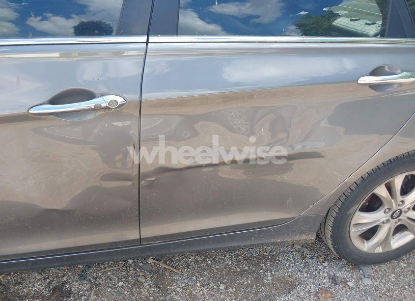 Photo 12 of 2011 Hyundai Sonata LIMITED (VIN 5NPEC4AC2BH073549)