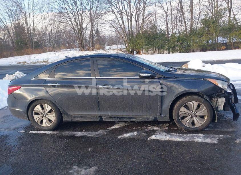 Photo 13 of 2011 Hyundai Sonata LIMITED (VIN 5NPEC4AC2BH141090)