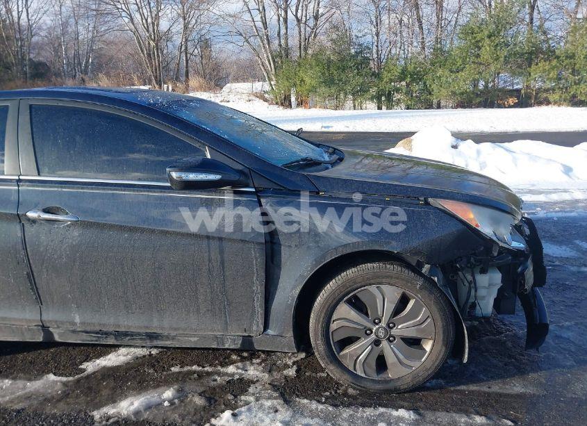 Photo 17 of 2011 Hyundai Sonata LIMITED (VIN 5NPEC4AC2BH141090)