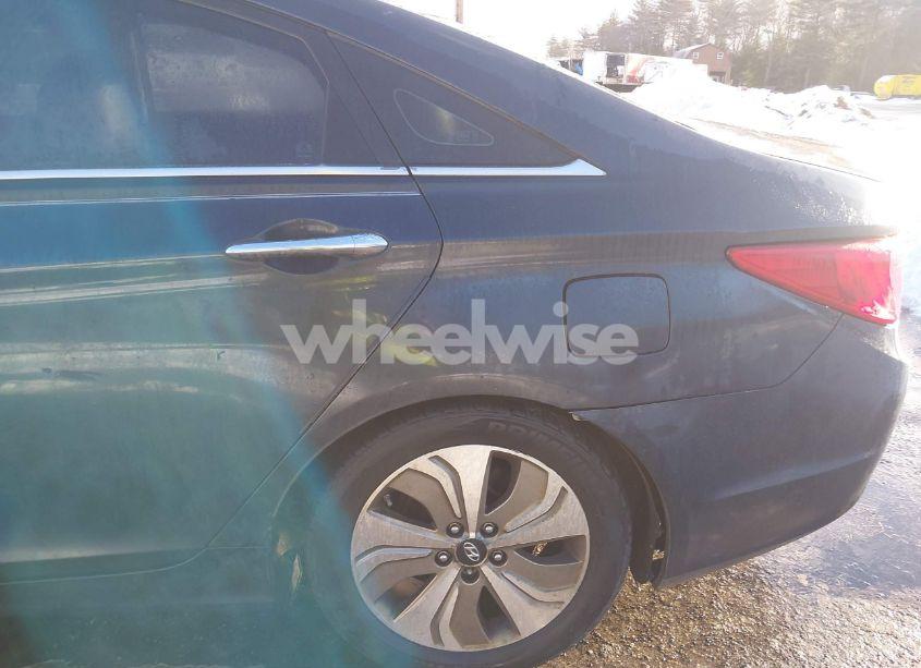 Photo 18 of 2011 Hyundai Sonata LIMITED (VIN 5NPEC4AC2BH141090)