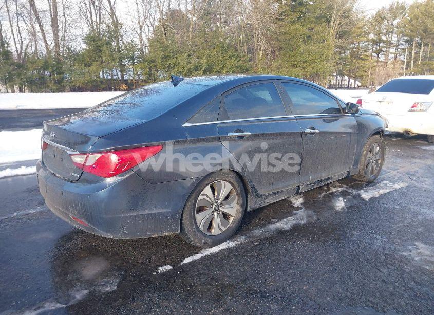 Photo 4 of 2011 Hyundai Sonata LIMITED (VIN 5NPEC4AC2BH141090)