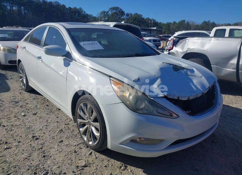 2011 Hyundai Sonata SE (VIN 5NPEC4AC2BH143213) main photo