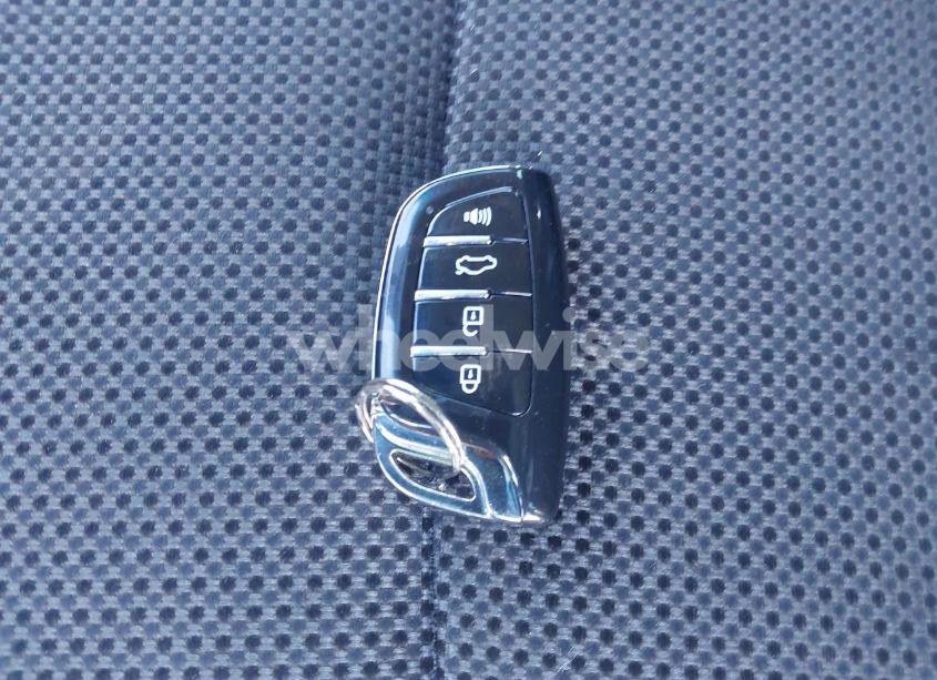 Photo 11 of 2011 Hyundai Sonata SE (VIN 5NPEC4AC2BH143213)