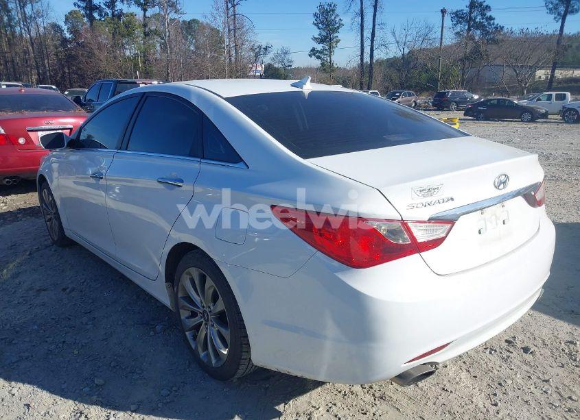 Photo 3 of 2011 Hyundai Sonata SE (VIN 5NPEC4AC2BH143213)