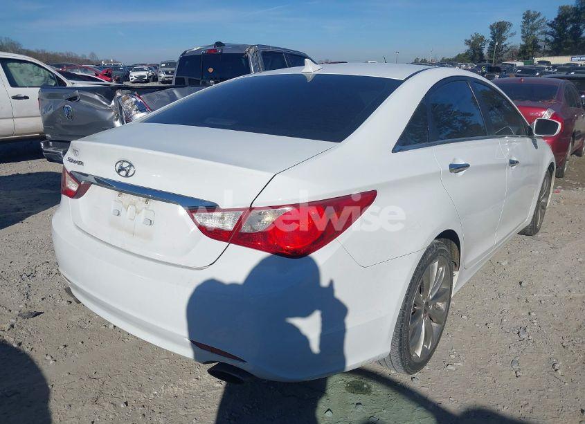 Photo 4 of 2011 Hyundai Sonata SE (VIN 5NPEC4AC2BH143213)