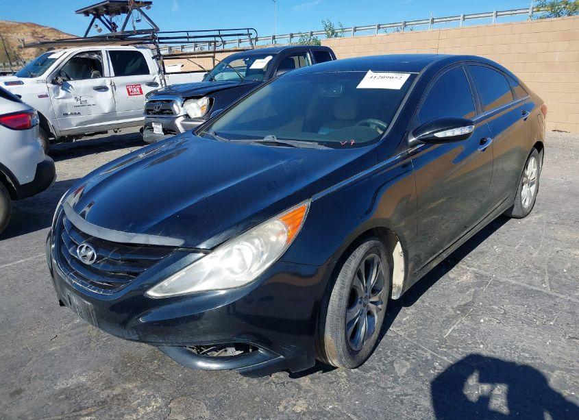 Photo 2 of 2011 Hyundai Sonata SE/LIMITED (VIN 5NPEC4AC2BH189432)