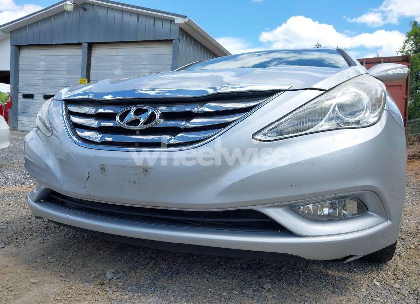 Photo 13 of 2011 Hyundai Sonata LIMITED (VIN 5NPEC4AC2BH224339)