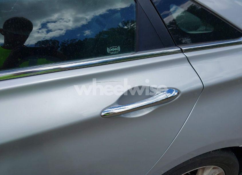 Photo 16 of 2011 Hyundai Sonata LIMITED (VIN 5NPEC4AC2BH224339)