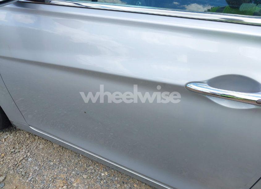 Photo 17 of 2011 Hyundai Sonata LIMITED (VIN 5NPEC4AC2BH224339)