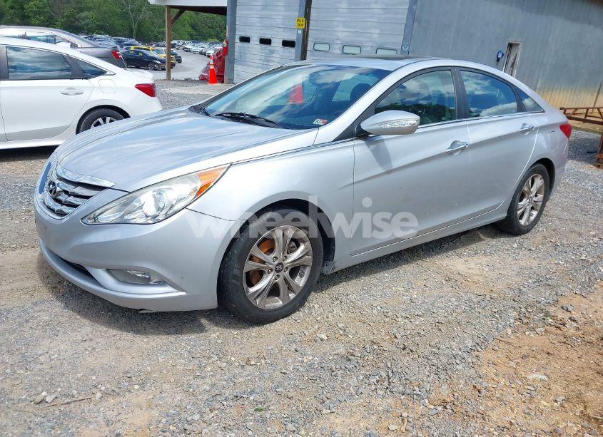 Photo 2 of 2011 Hyundai Sonata LIMITED (VIN 5NPEC4AC2BH224339)
